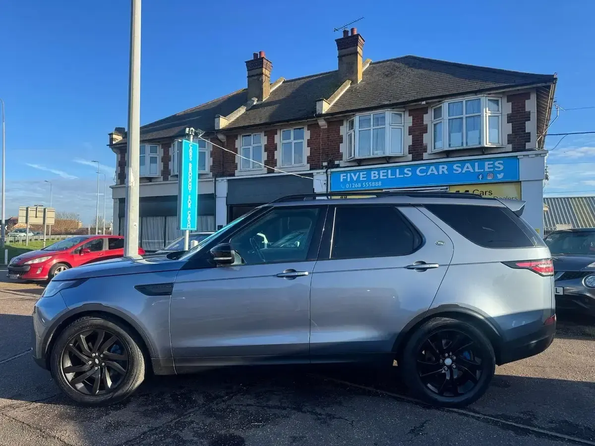 Used Land Rover Discovery HSE 2018 Blue SUV