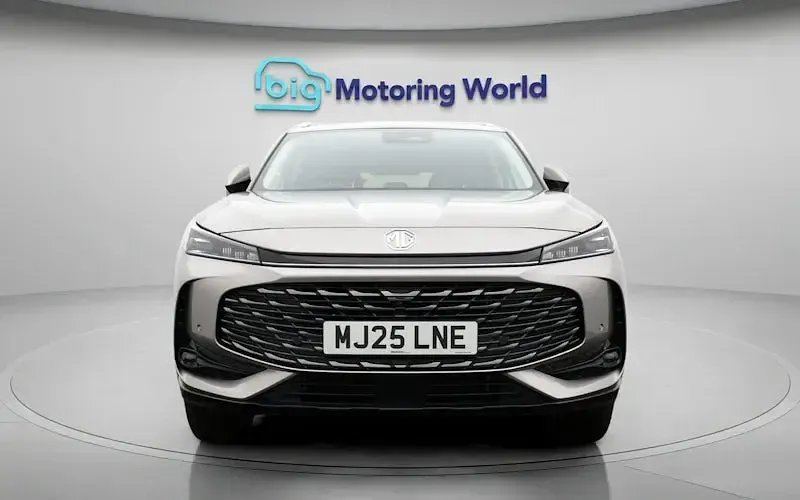 Used MG HS Trophy 170 HP (125 kW) 2025 Silver SUV
