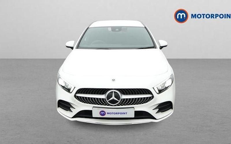 Used Mercedes A180 AMG line 136 HP (100 kW) 2020 White Hatchback