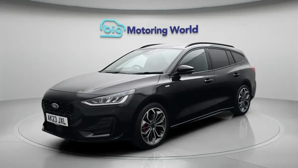 Used Ford Focus ST-Line X 125 HP (91 kW) 2023 Black Estate
