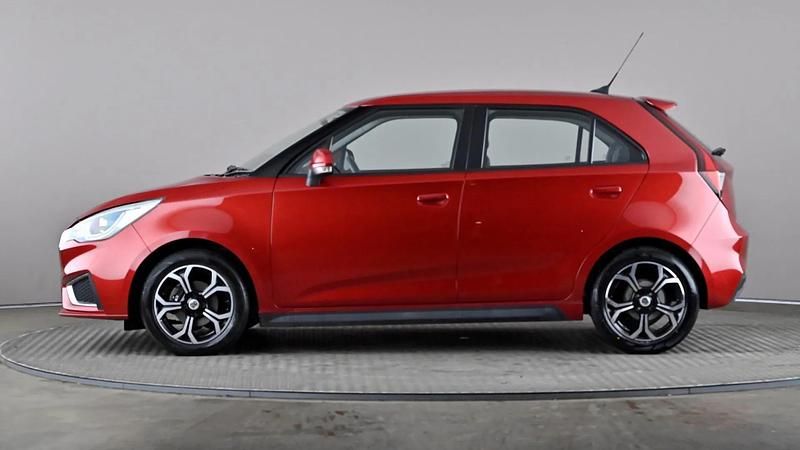 Used MG MG3 Exclusive 106 HP (77 kW) 2019 Red Hatchback