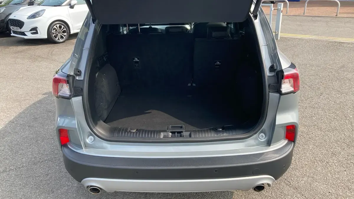 Used Ford Kuga Titanium 120 HP (88 kW) 2021 Silver SUV