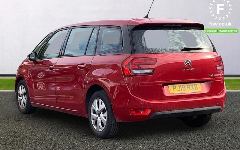 Used Citroën C4 SpaceTourer PureTech 131 HP (96 kW) 2019 Red MPV