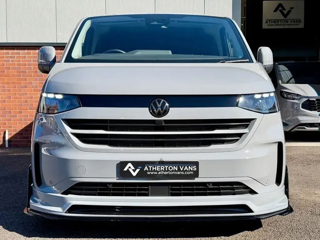 Ny VW Transporter Pro 2026 Grå Van