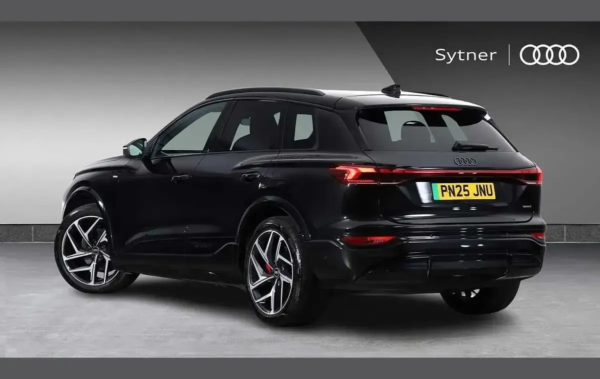 Used Audi Q6 e-tron Advanced 284 kW (387 HP) 2025 Black SUV
