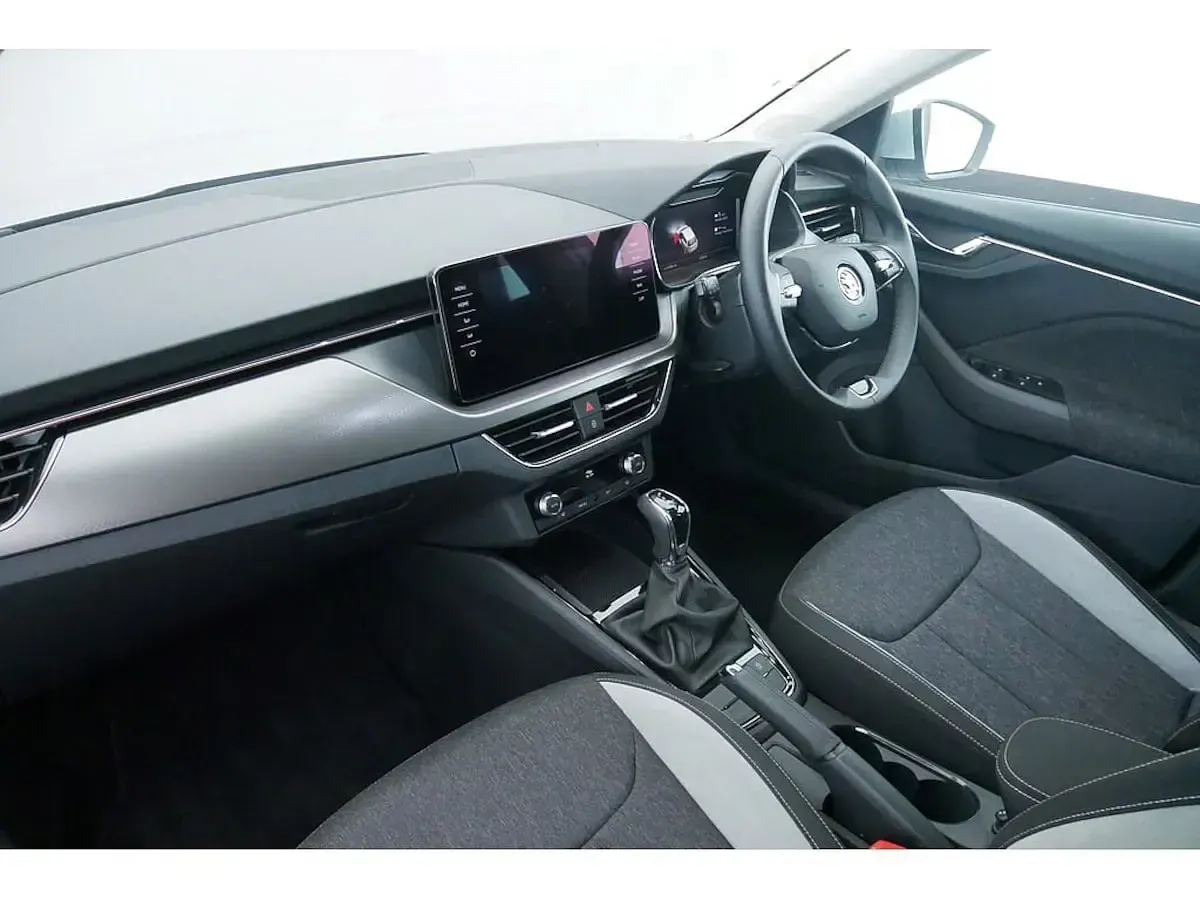 Used Skoda Scala 81 HP (59 kW) 2021 Brilliant silver metallic Hatchback