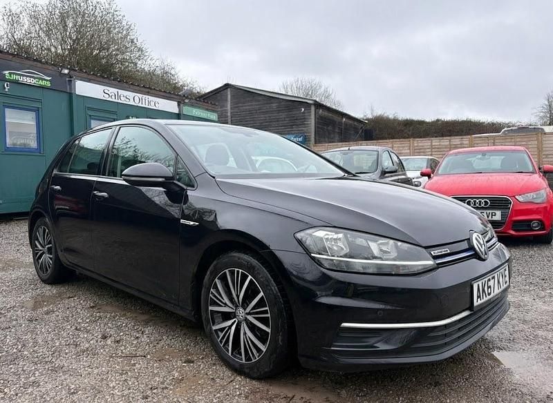 Used VW Golf VII SE 130 HP (95 kW) 2017 Black Hatchback