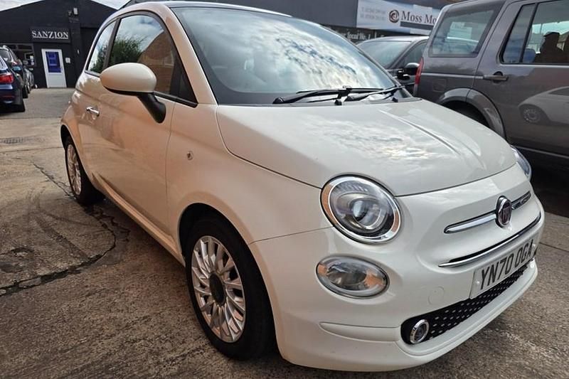 Used Fiat 500 Lounge 70 HP (51 kW) 2020 White Hatchback