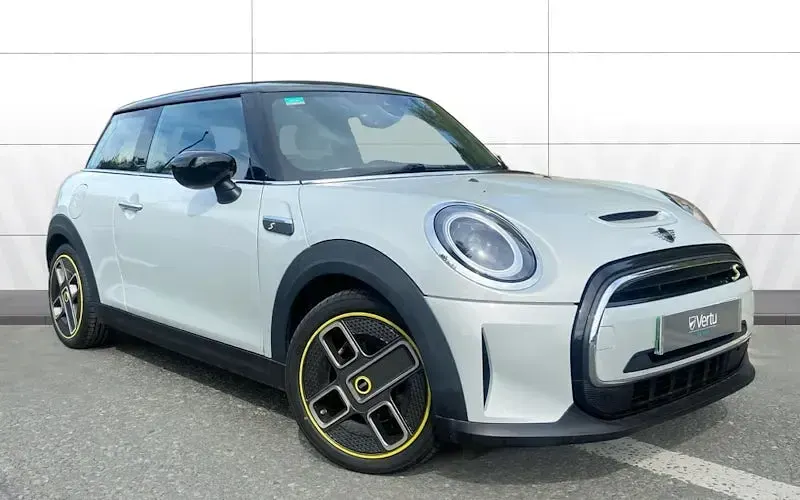Used Mini Cooper S Level 2 135 kW (184 HP) 2023 Hatchback