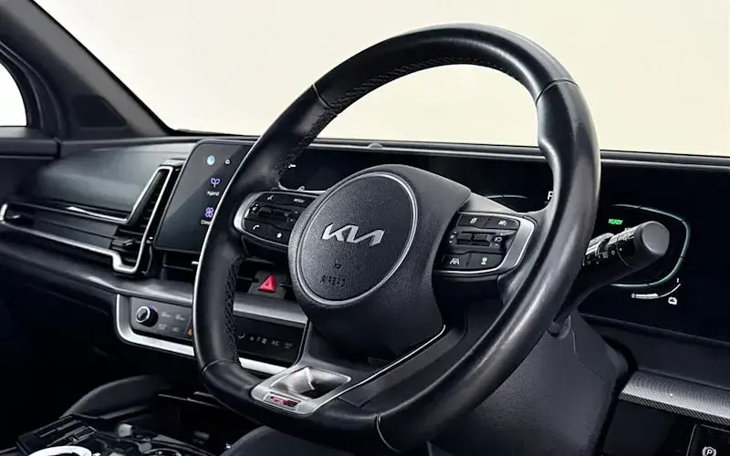 Used Kia Sportage GT-Line 230 HP (169 kW) 2022 Green SUV