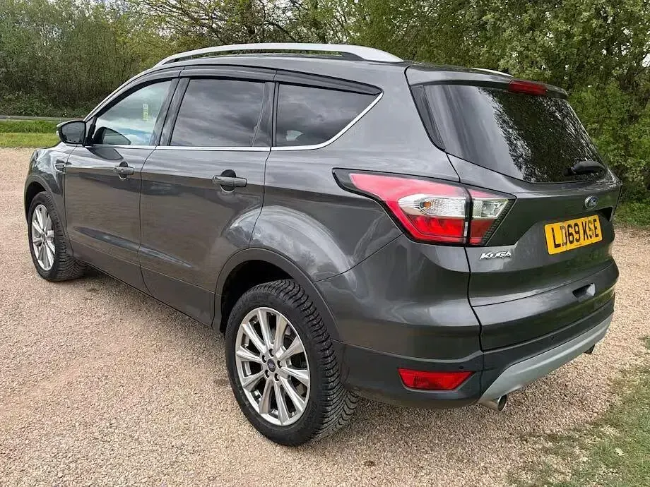 Used Ford Kuga Titanium 150 HP (110 kW) 2019 Grey SUV