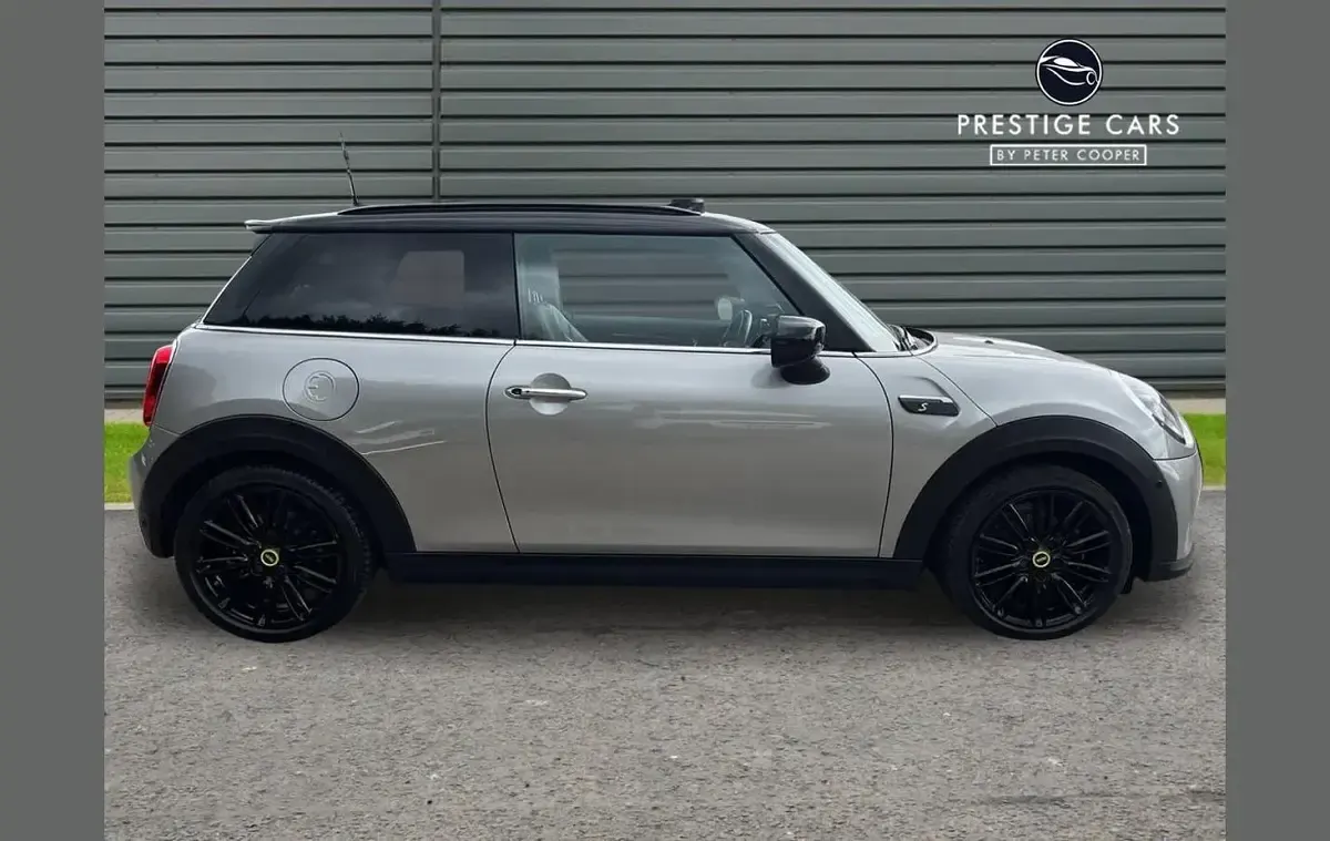 Used Mini Cooper S Level 3 135 kW (184 HP) 2023 Silver Hatchback