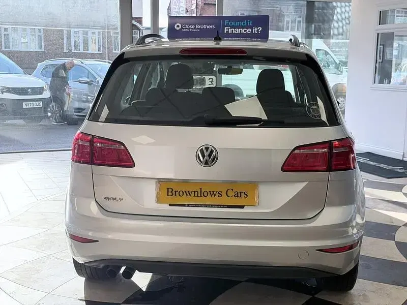 Used VW Golf Sportsvan SE 150 HP (110 kW) 2017 Silver MPV