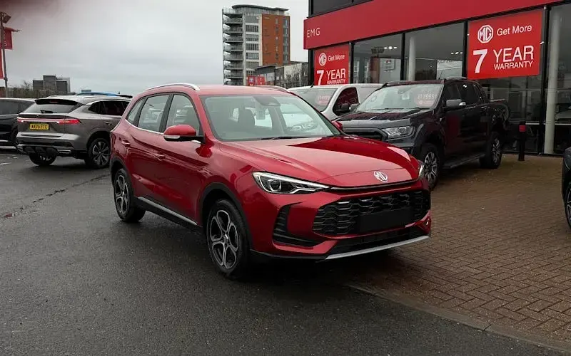 New MG ZS SE 196 HP (144 kW) 2025 Black SUV