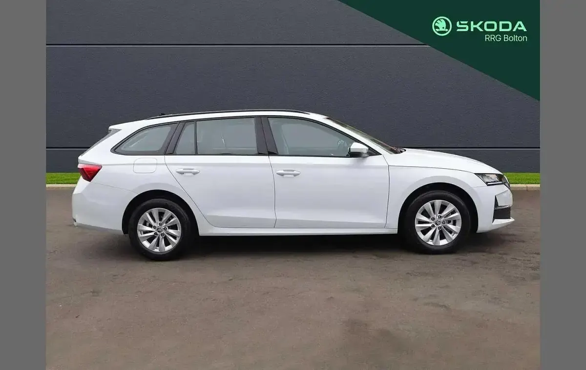 Używany Skoda Octavia SE Technology 114 KM (83 kW) 2024 Szary Kombi