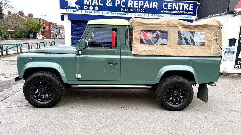 Used Land Rover Defender 2010 Green Pickup