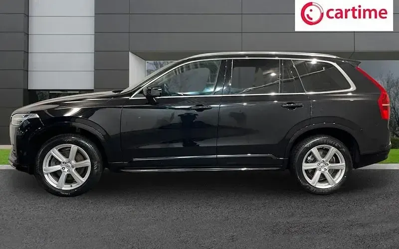 Used Volvo XC90 Core 250 HP (183 kW) 2025 SUV