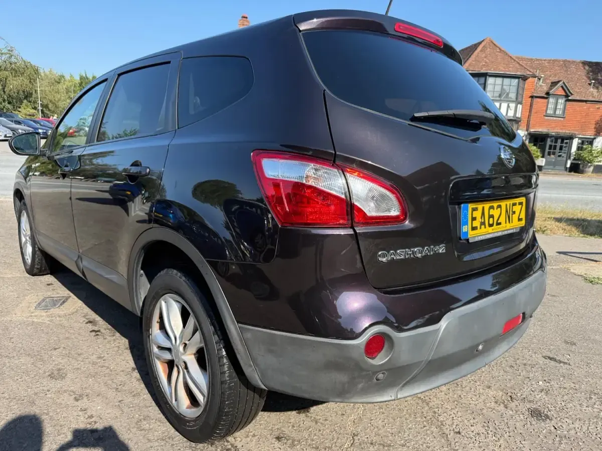Used Nissan Qashqai +2 Acenta 110 HP (80 kW) 2012 Black SUV