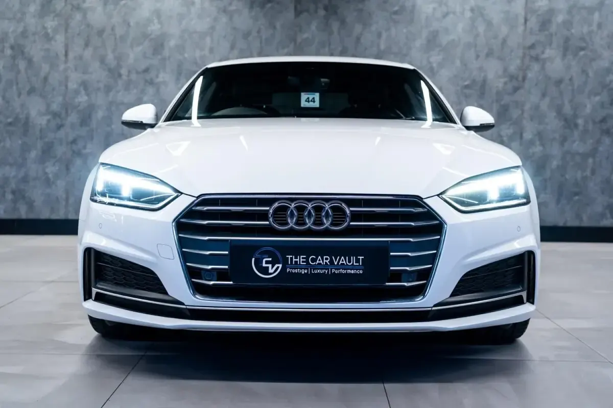 Begagnad Audi A5 Sportback S-Line 2017 Vit Halvkombi