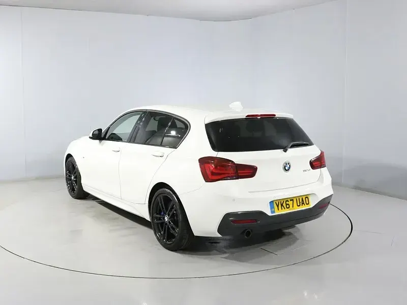 Used BMW 118 Efficient Dynamics 150 HP (110 kW) 2017 White Hatchback