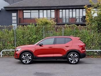 Used Volvo XC40 Ultra 197 HP (144 kW) 2024 Red SUV