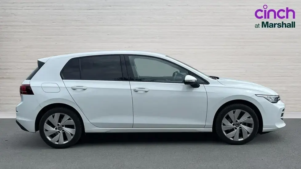Used VW Golf VIII Match 150 HP (110 kW) 2024 Pure white