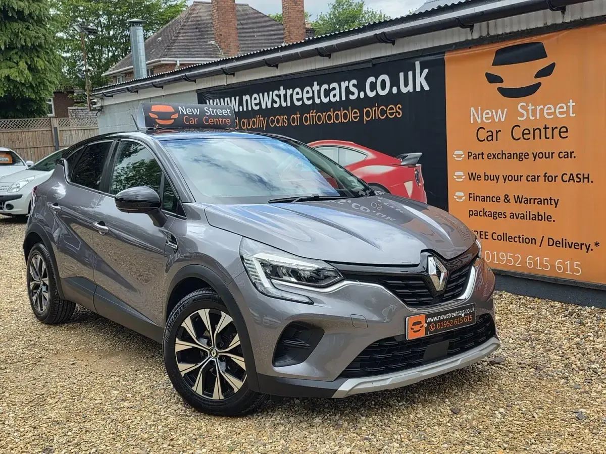 Used Renault Captur LIMITED 2022 Grey/black SUV