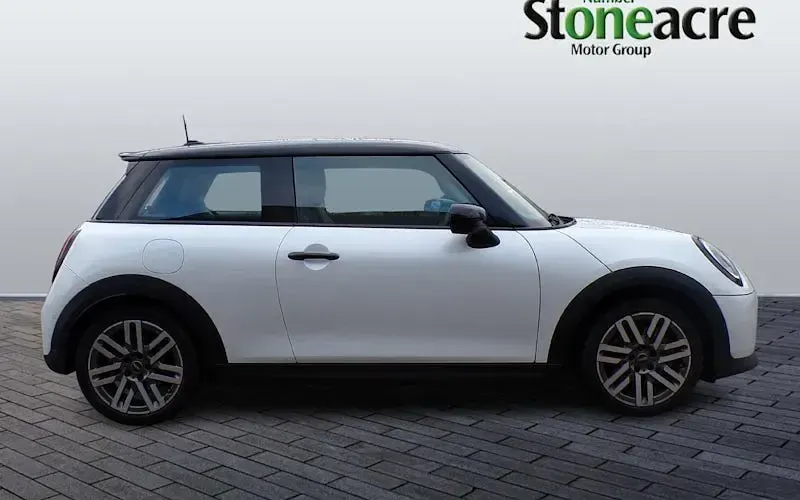Used Mini Cooper Classic 150 kW (204 HP) 2026 Hatchback
