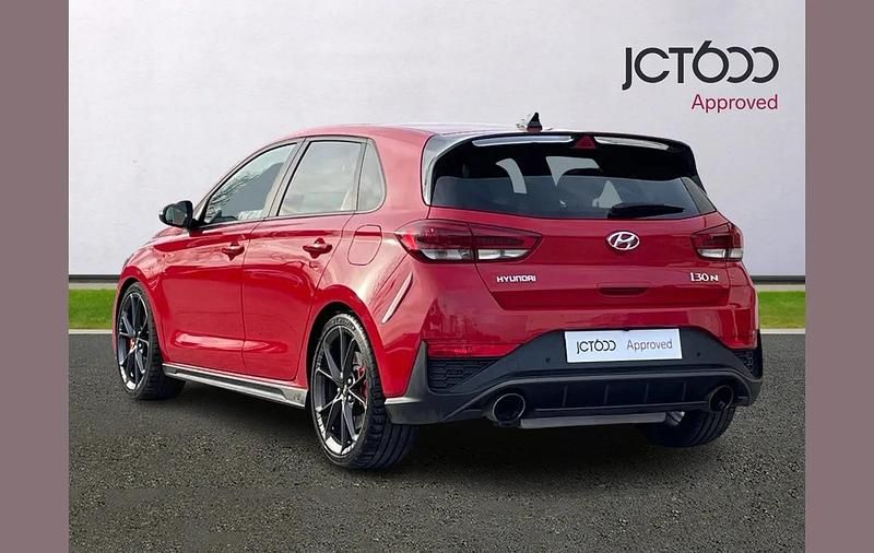 Used Hyundai i30 N Performance 276 HP (202 kW) 2022 Red Hatchback