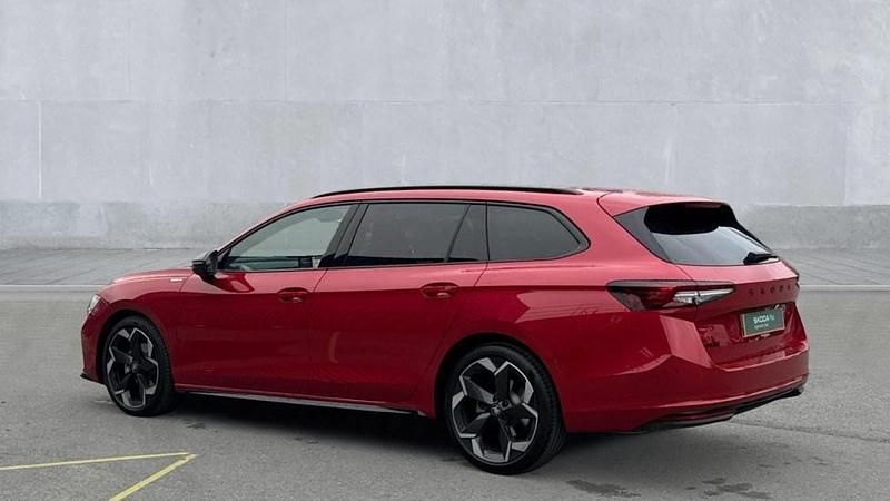 Used Skoda Superb SportLine 150 HP (110 kW) 2025 Metallic  carmine red Estate