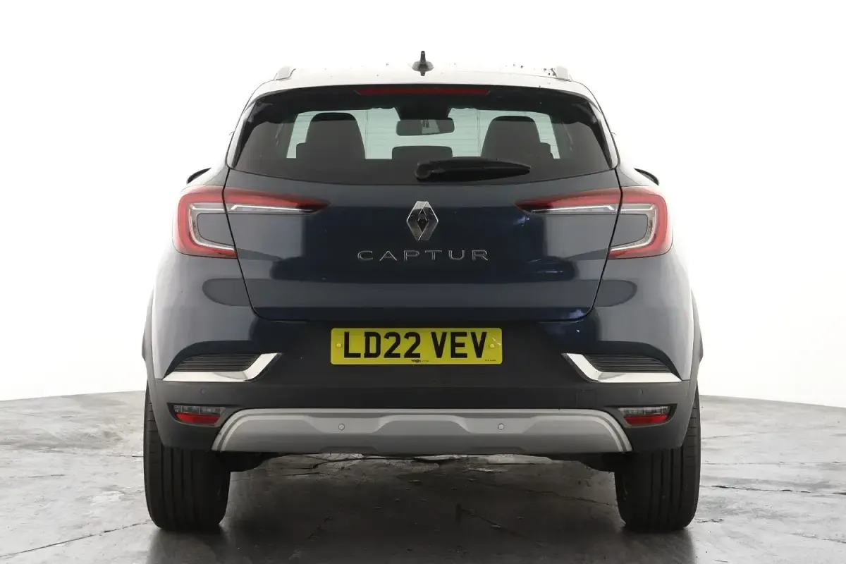 Used Renault Captur SE 91 HP (66 kW) 2022 Blue/black  SUV