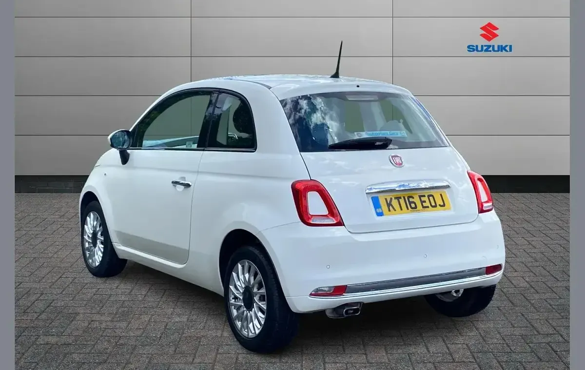 Used Fiat 500 Lounge 69 HP (50 kW) 2016 White Hatchback