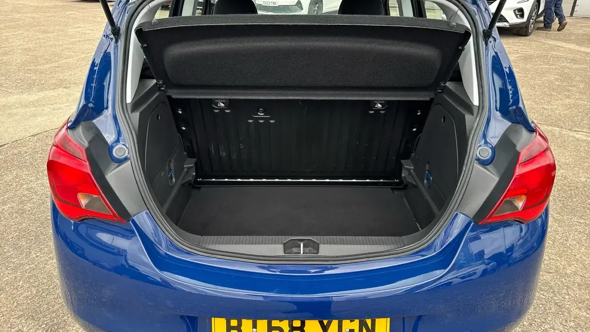 Used Vauxhall Corsa 90 HP (66 kW) 2018 Blue Hatchback