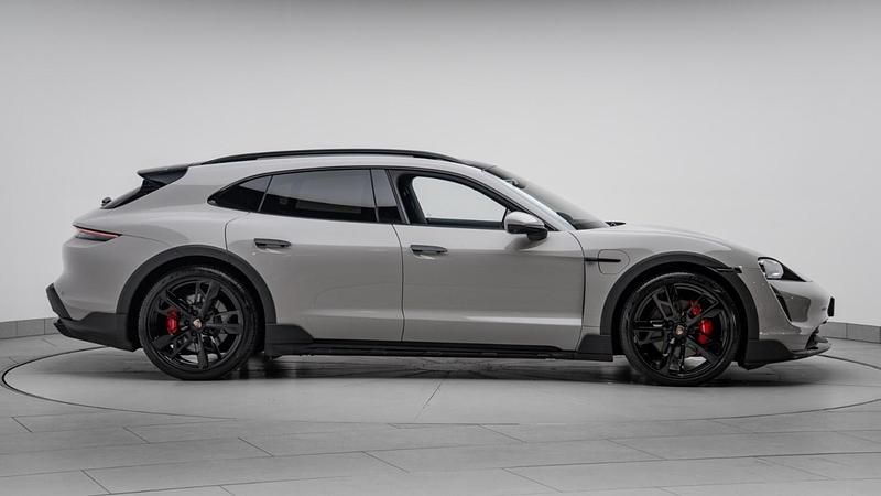 Used Porsche Taycan Cross Turismo 419 kW (571 HP) 2023 Grey Estate