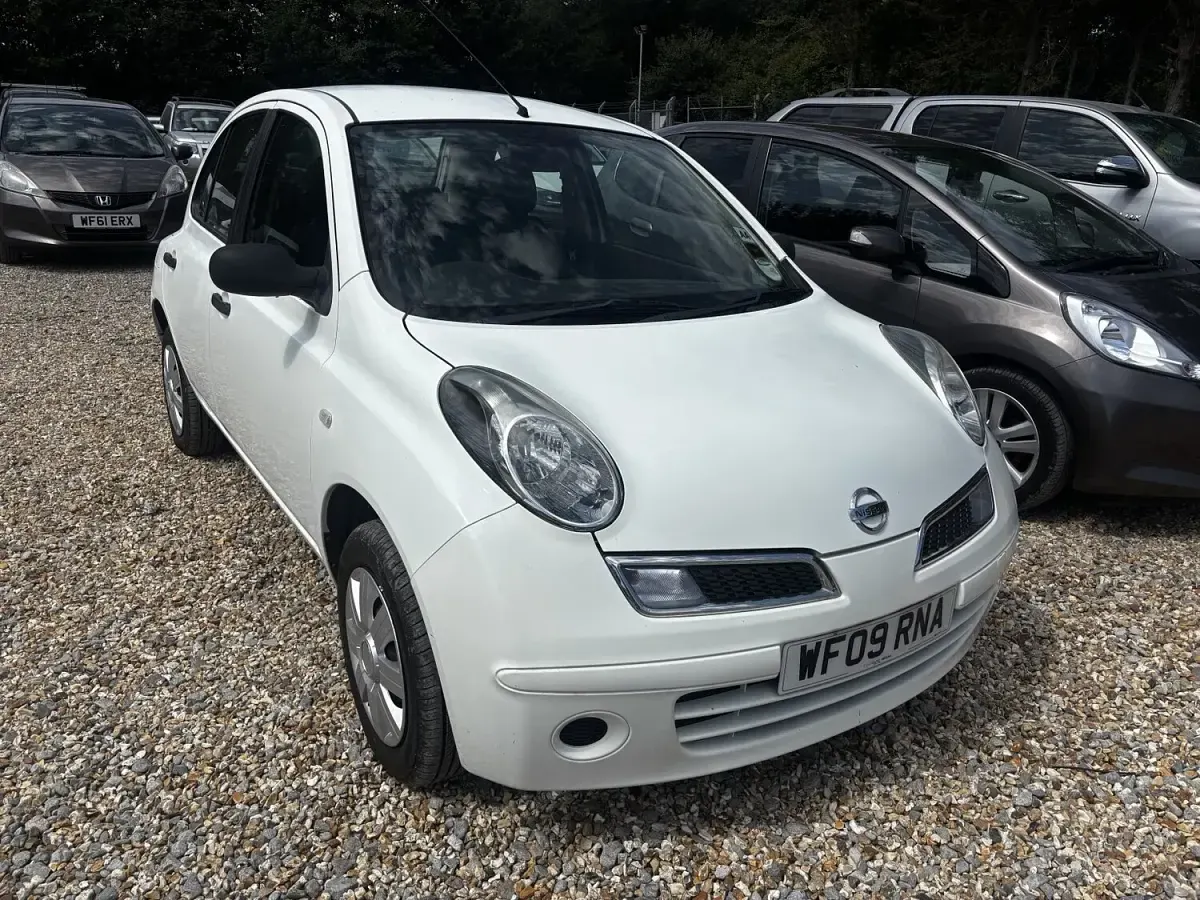 Used Nissan Micra Visia 79 HP (58 kW) 2009 White Hatchback