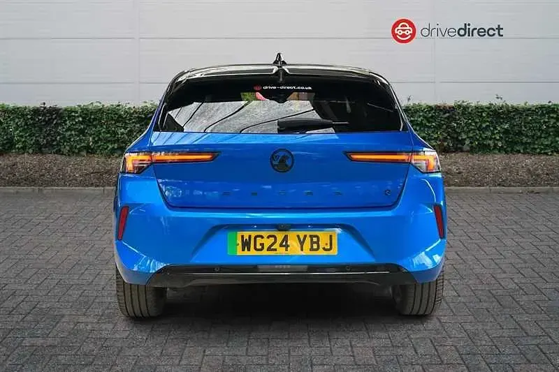 Used Vauxhall Astra 114 kW (156 HP) 2024 Blue Hatchback