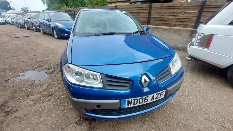 Blue Used 2006 Renault Mégane II Dynamique Hatchback | £1,390 (Fair price) - Image 1/4