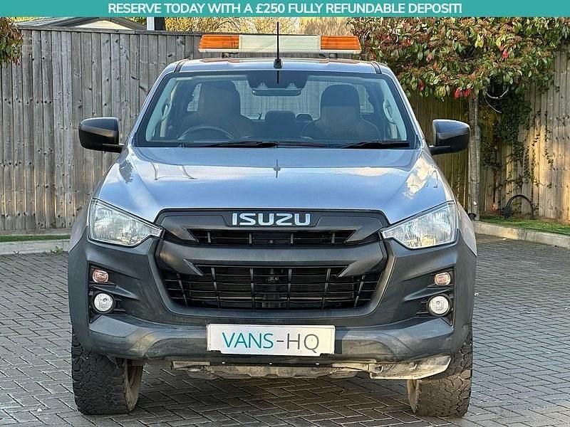 Used Isuzu D-Max 2021 Silver Pickup