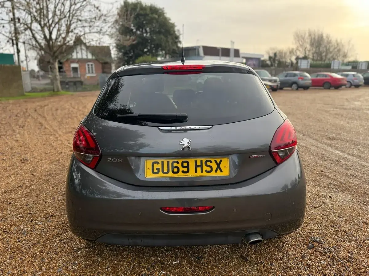 Used Peugeot 208 GT-line 100 HP (73 kW) 2019 Grey Hatchback