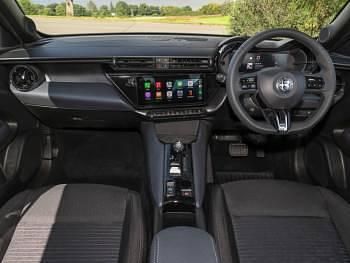 New Alfa Romeo GT Junior 136 HP (100 kW) 2025 Grey Hatchback