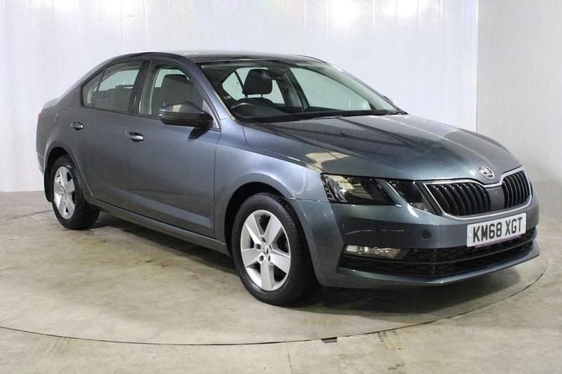 Grey Used 2018 Skoda Octavia SE Hatchback | £8,500 (Good price) - Image 1/3