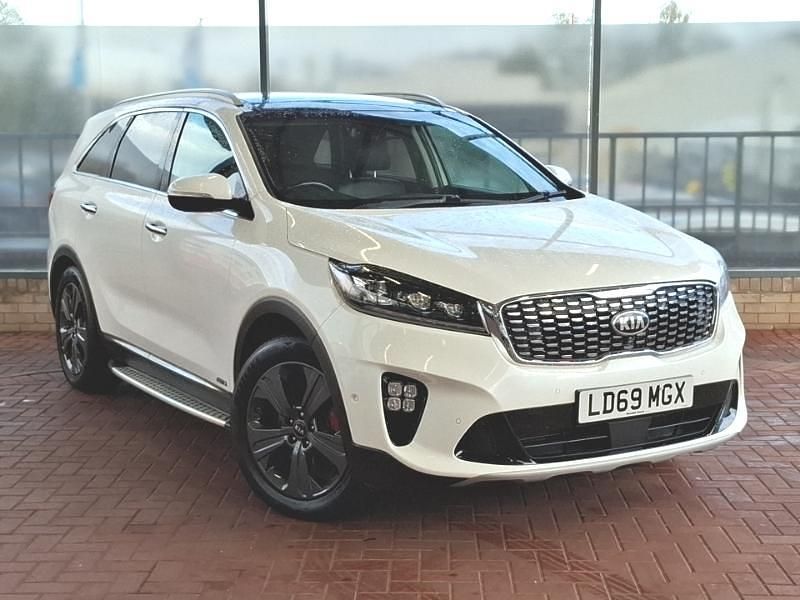 White Used 2020 Kia Sorento GT-Line S SUV | £21,498 (Fair price) - Image 1/4