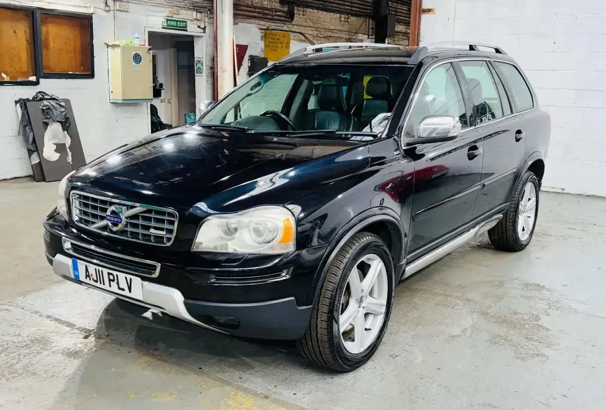 Used Volvo XC90 R-Design 200 HP (147 kW) 2011 Black SUV