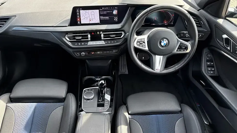 Usado BMW 118 M Sport 134 HP (98 kW) 2024 Preto Citadino