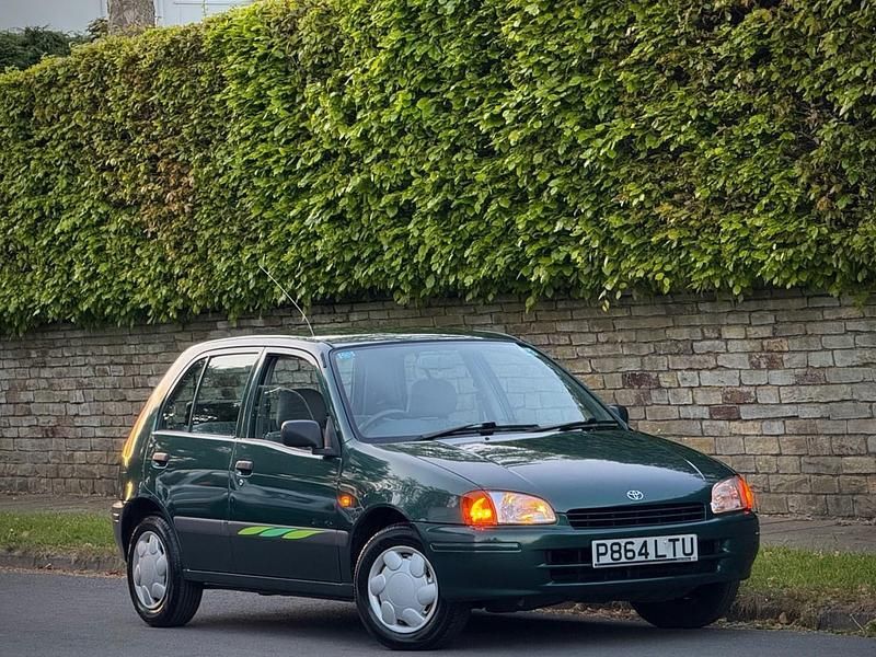 Green Used 1996 Toyota Starlet Hatchback | £2,499 - Image 1/4