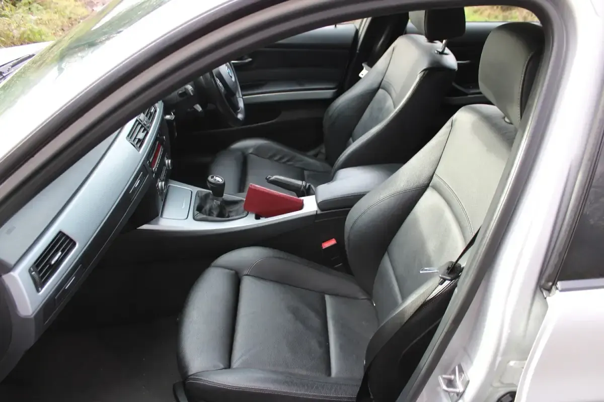 Used BMW 320 M Sport 2010 Silver Estate