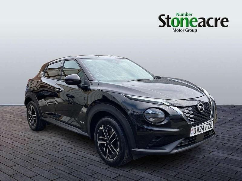 Black Used 2024 Nissan Juke N-Connecta SUV | £19,650 (Good price) - Image 1/4