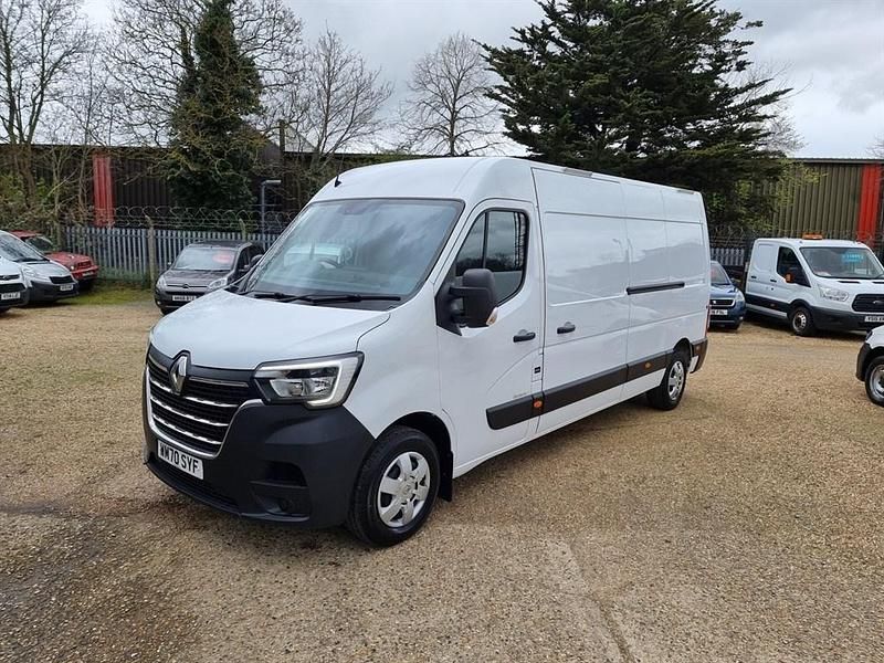 White Used 2021 Renault Master Business Van | £19,950 (Fair price) - Image 1/4