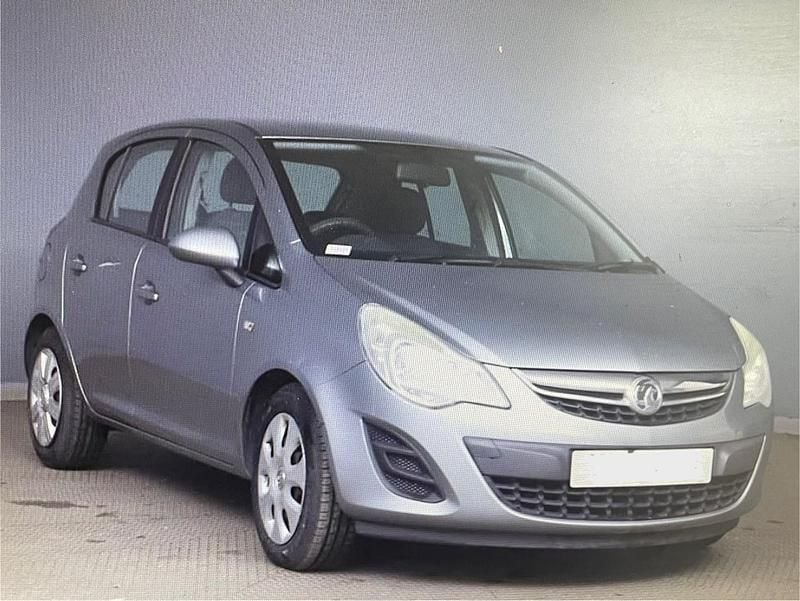 Begagnad Vauxhall Corsa 90 HK (66 kW) 2012 Silver Halvkombi
