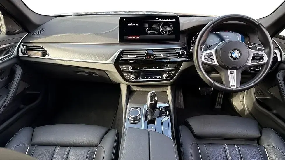 Used BMW M550 Comfort Edition 523 HP (384 kW) 2023 Blue Sedan